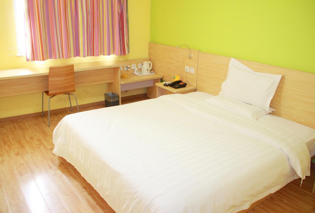 7Days Inn Guangzhou Zhongda North Gate Square Oda fotoğraf