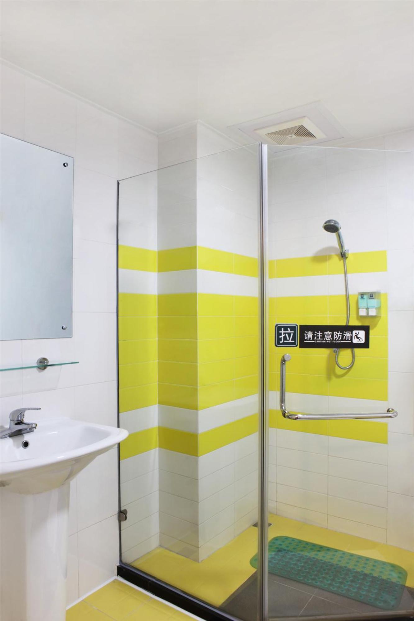7Days Inn Guangzhou Zhongda North Gate Square Dış mekan fotoğraf